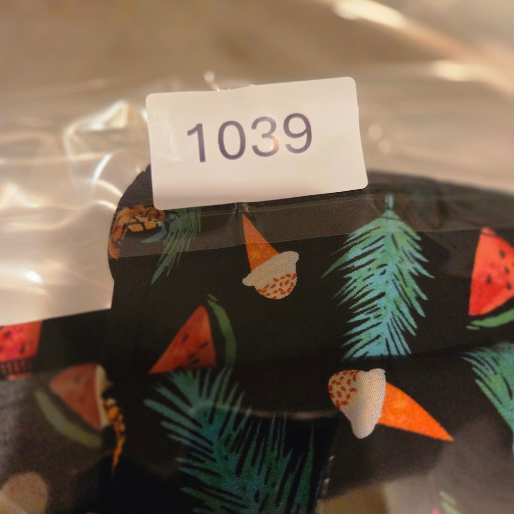 LuLaRoe Maxi Skirt Pineapple Watermelon Ice Cream Print Black XS - Picture 5 of 5